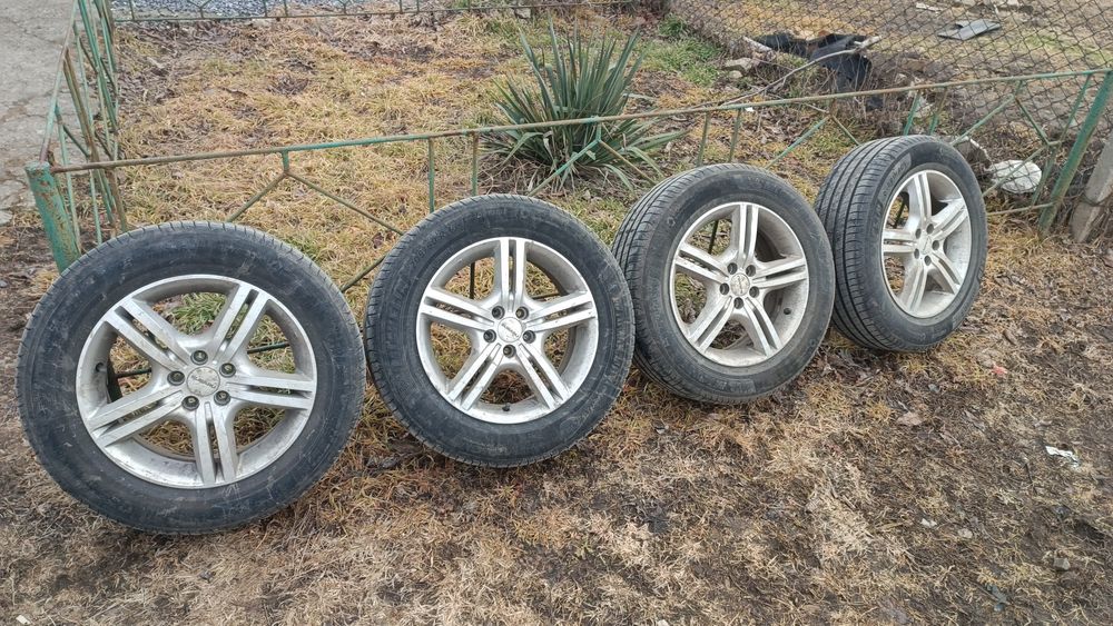 Дискі R16 з резиною 205*60R16, розболтовка 5/100, посадкове місце 56мм