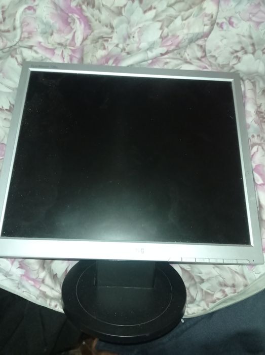 Монитор samsung компьютерный