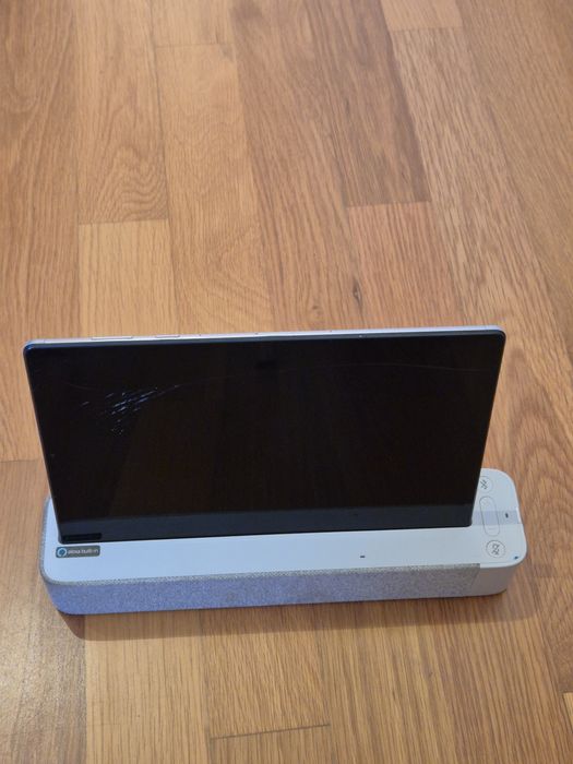Tablet Lenovo 10,3 com colunas e Alexa