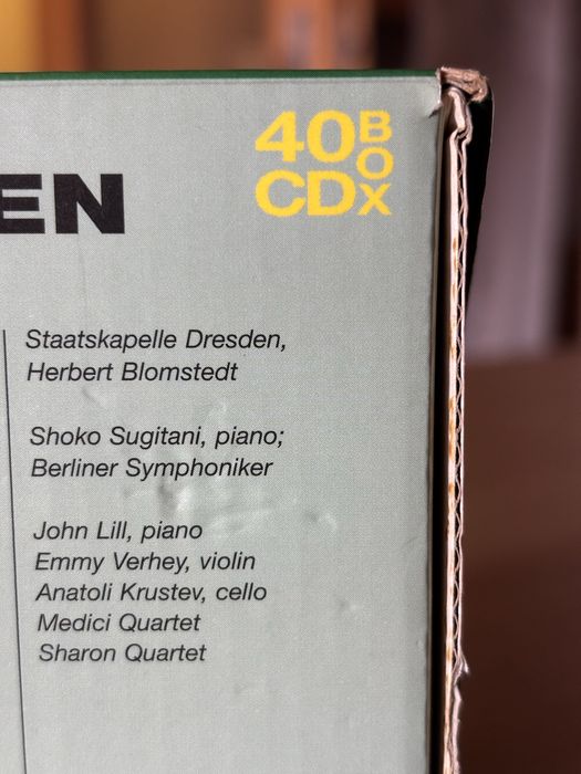 Caixa de 40 CDs. Beethoven.