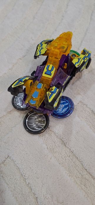 Машинка-трансформер Screechers Wild Дикі Скричери S2 L3 Хантер