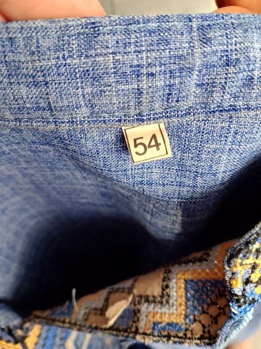 Продам гарну вишиванку 54 розміру