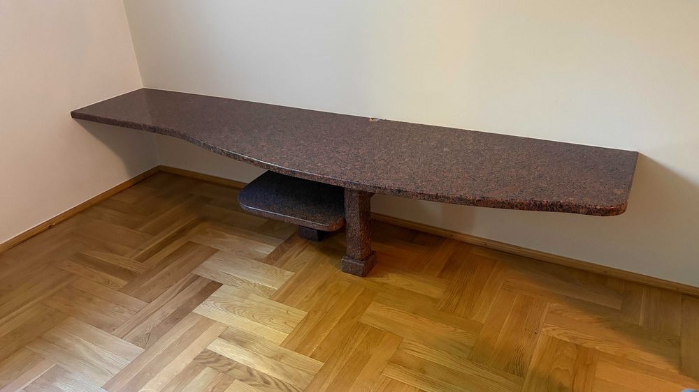 Konsola pod TV z granitu - kamień - duży blat