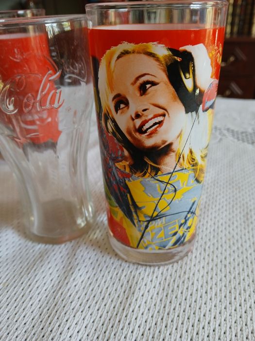 Kolekcjonerskie szklanki ,,Coca-Cola ".6 szt.