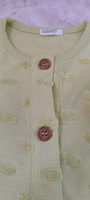 Dois macacões para bebé, como novos.