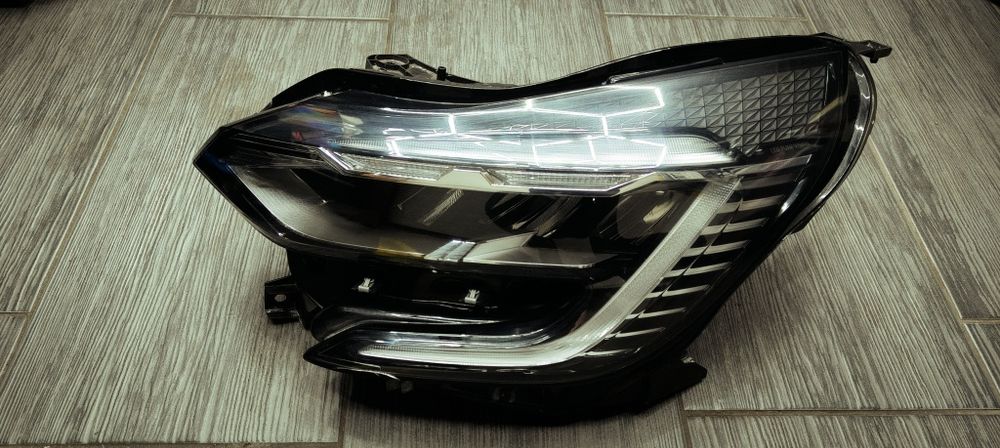 Lampa lewa RENAULT CAPTUR 2 II Full Led