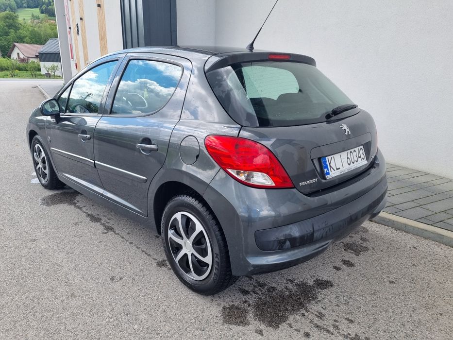 Peugot. 207 2012