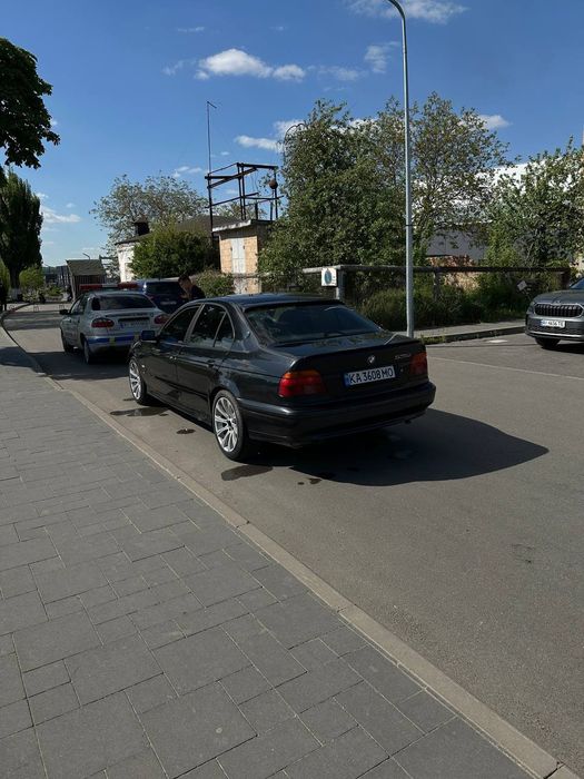 Продам БМВ Е39 535 2001р