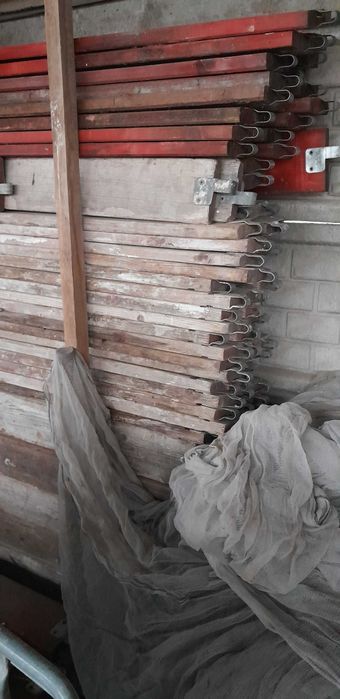 Rusztowanie Plettac Bosta Rux Temosprzet Baumann Omega  krawężniki