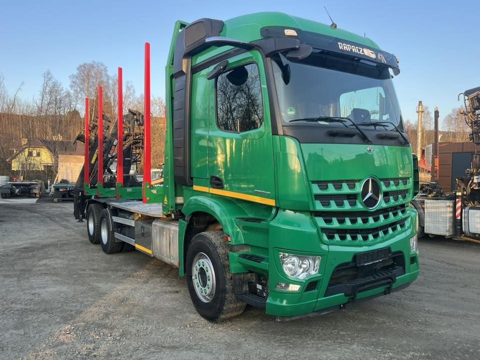 Mercedes-Benz AROCS 2653  Do drewna lasu drzewa stosu kłody dłużycy naczepa