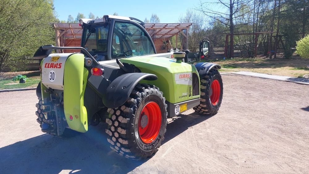 Ładowarka teleskopowa Claas 7040 klima stan bdb