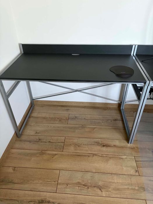 Biurko jysk Czarnek 2 sztuki dobry stan  cena za sztukę