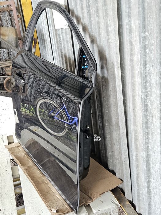 Volvo V40 Drzwi błotnik lampa . Maglownica