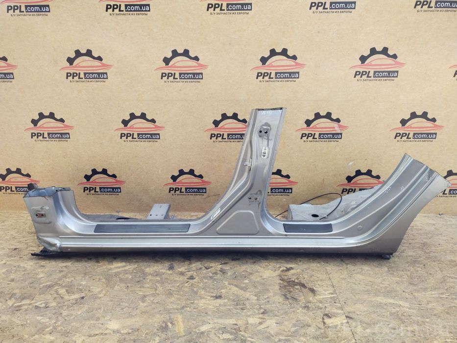 Mazda 3 BL 2009-2013 Порог левый центральная стойка сапожок