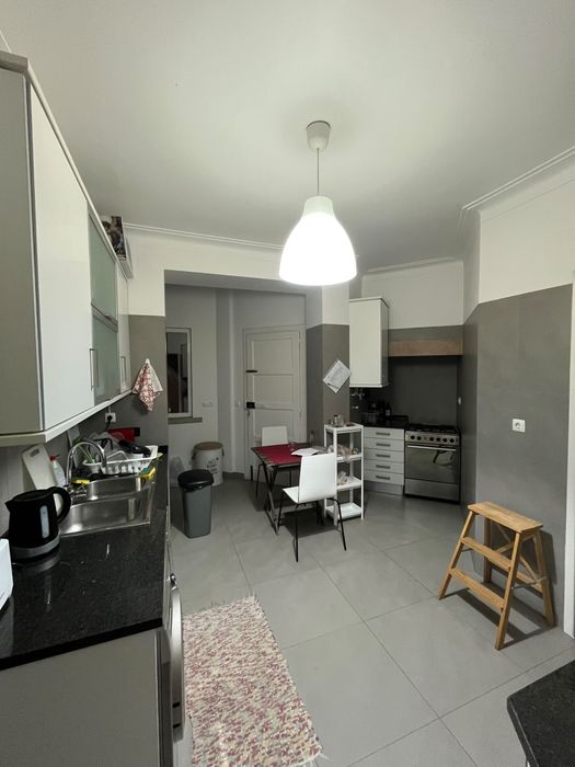 Quarto Av Roma, Lisboa