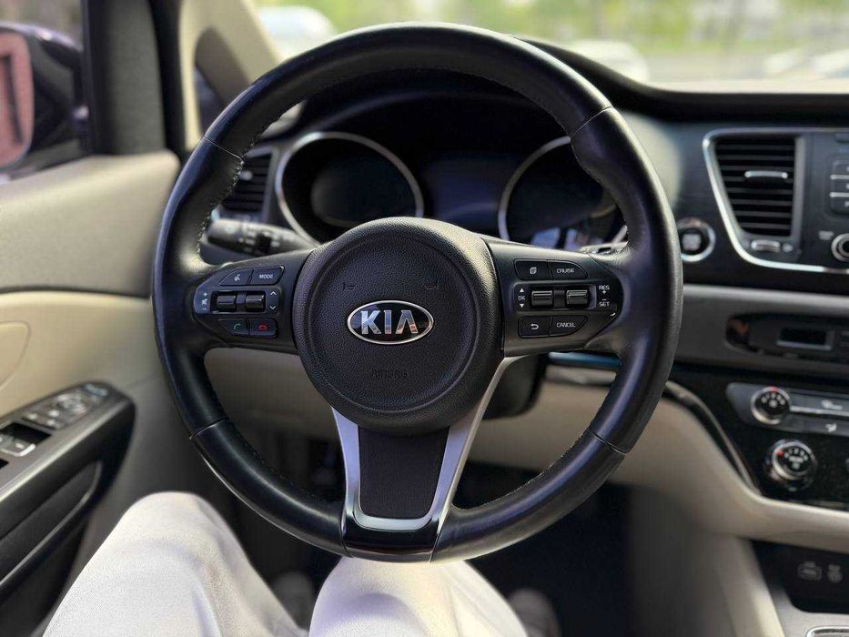KIA CARNIVAL 2.2 дизель