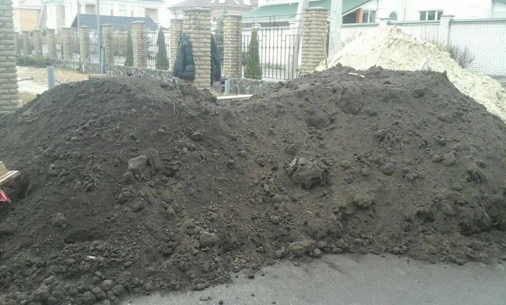 Песок не дорого.