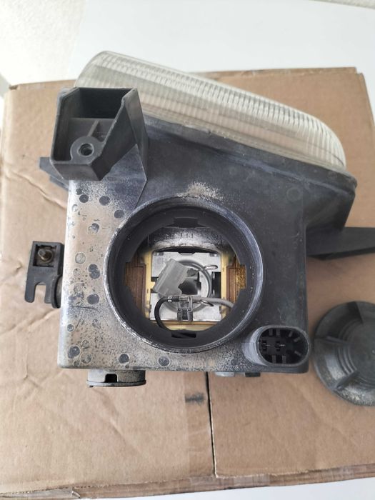 Farol de Nevoeiro Esquerdo Opel Astra