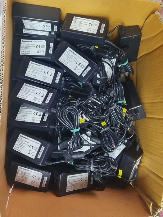 Блок живлення питания зарядное зарядка 12в/5а 60ват Sagemcom оригінал