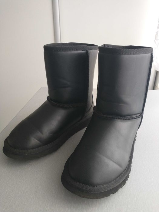 Śniegowce UGG Classic Short Leather r. 39