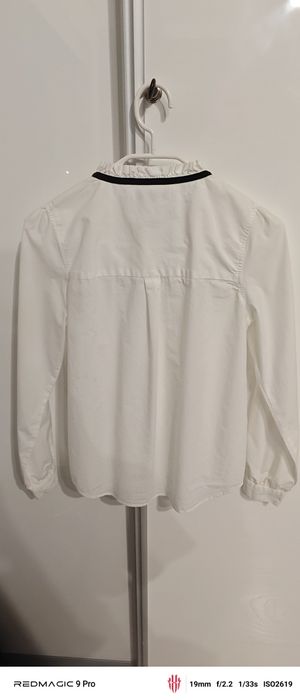 Biała koszula dziecięca