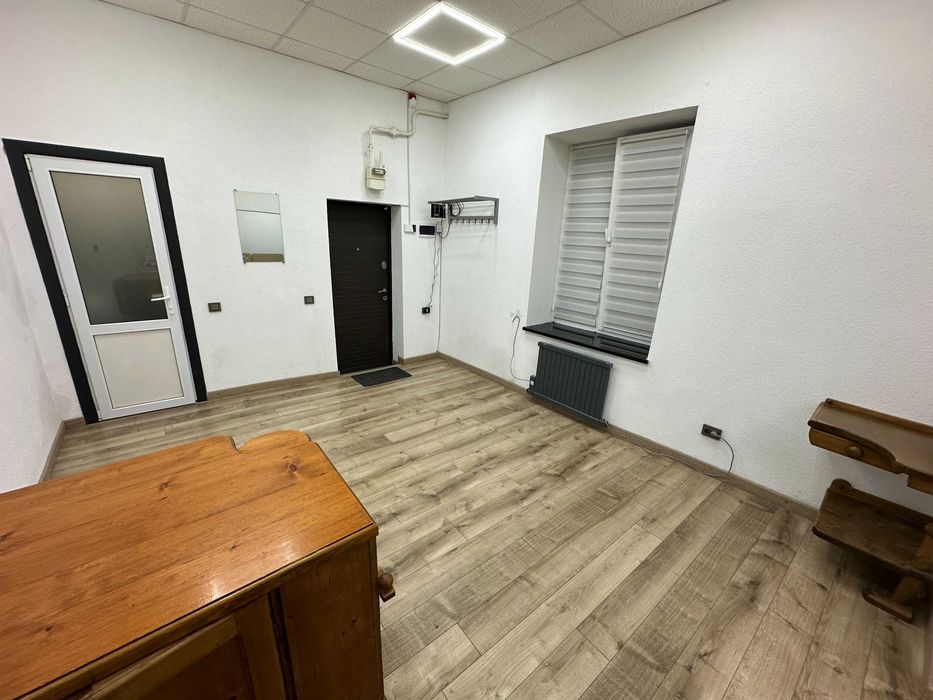 Продаж Квартири/Офісу в центрі міста. Майдан ринок.