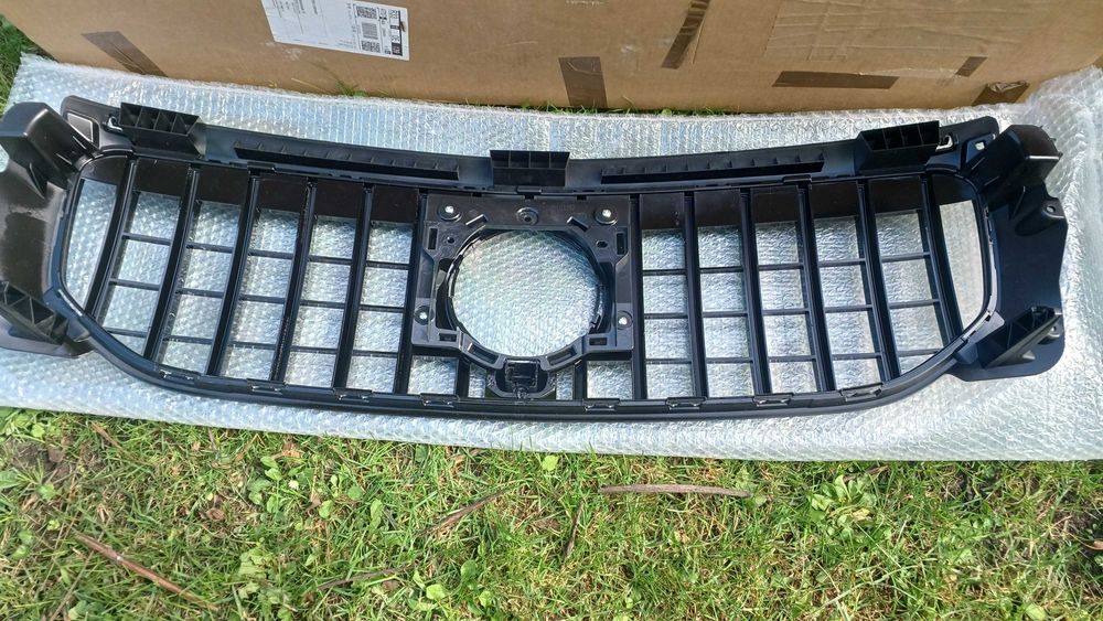 Grill samochodowey Mercedes