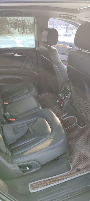 Продам Audi Q7 quattro