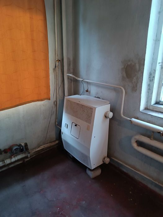 Продам частину будинку левый берег.