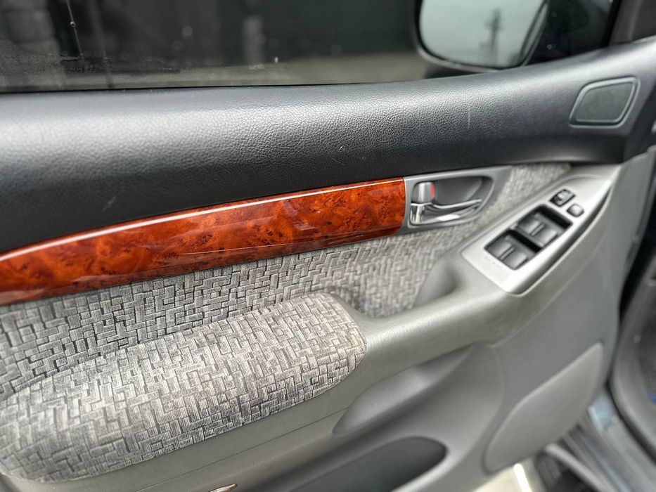 Позашляховик / Кросовер Toyota Land Cruiser Prado 2007 
Поз