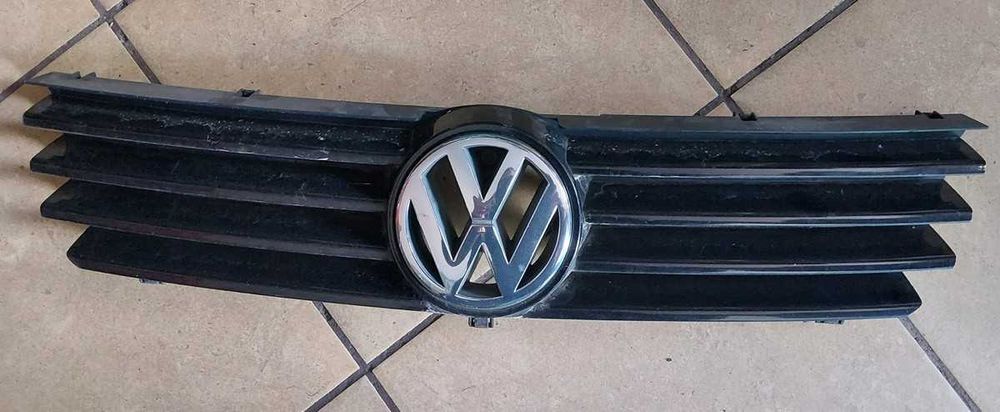 Grill przedni atrapa przód Vw Polo 6N2 3 czarny L041