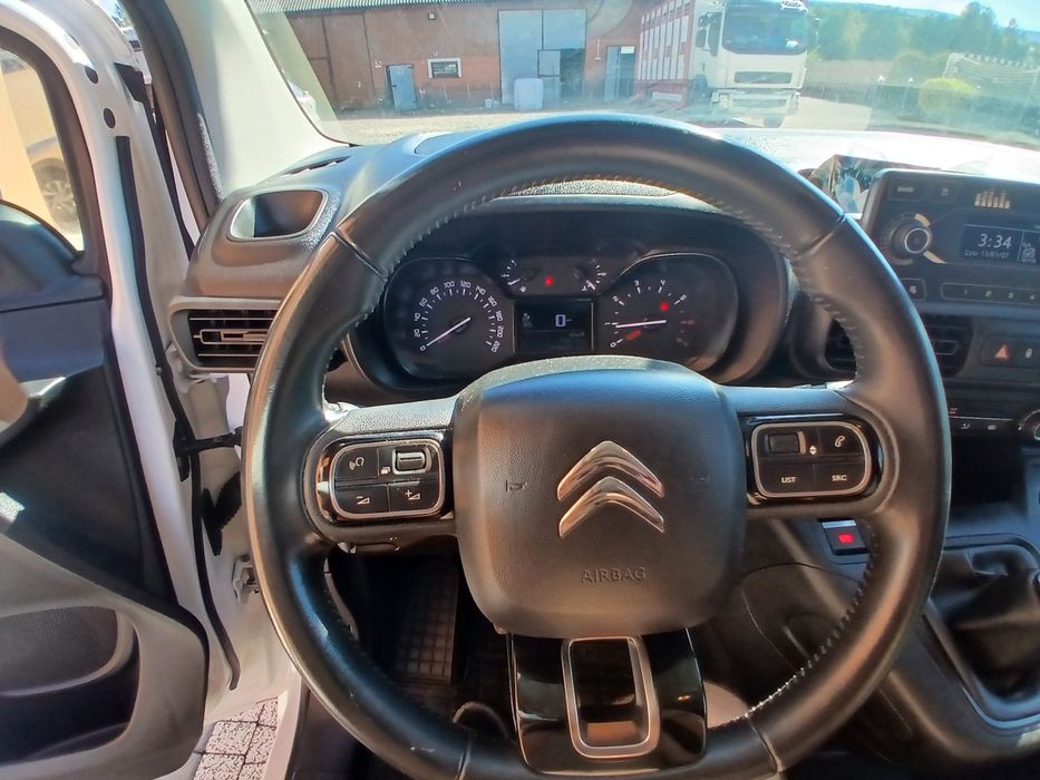 Citroen Berlingo salon PL rok 2021 1.5 BlueHDi Nowy rozrząd