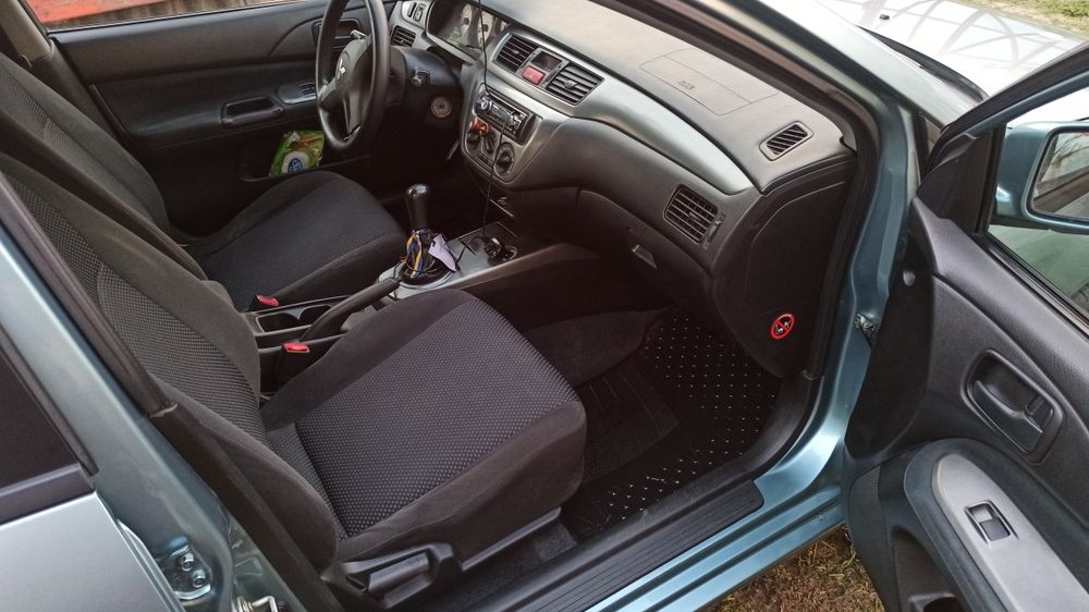 Mitsubishi Lancer 9