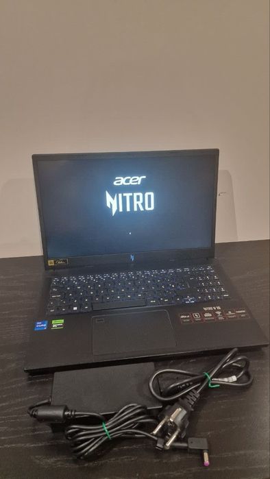 Portátil Acer Nitro v15 16GB I7 RTX 4050