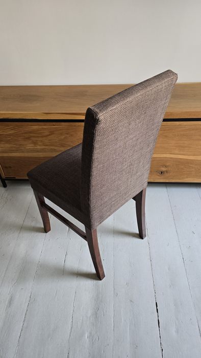 Komplet krzeseł z litego orzecha amerykańskiego