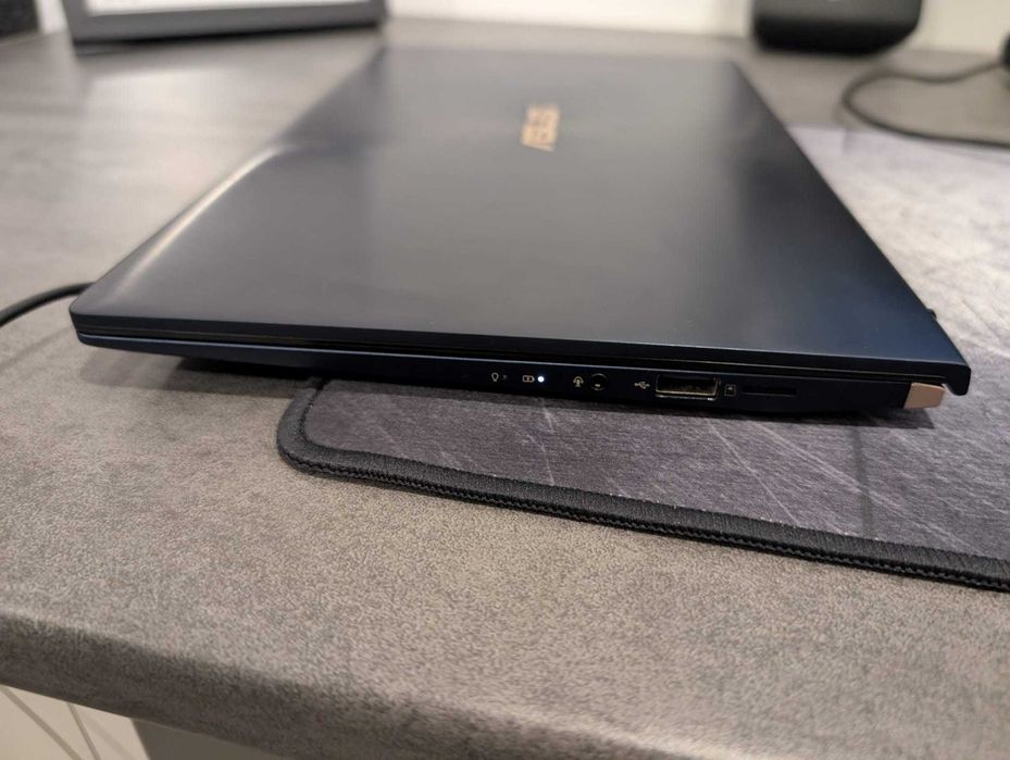 Portátil ASUS Zenbook UX434F I7-16gb-1TB