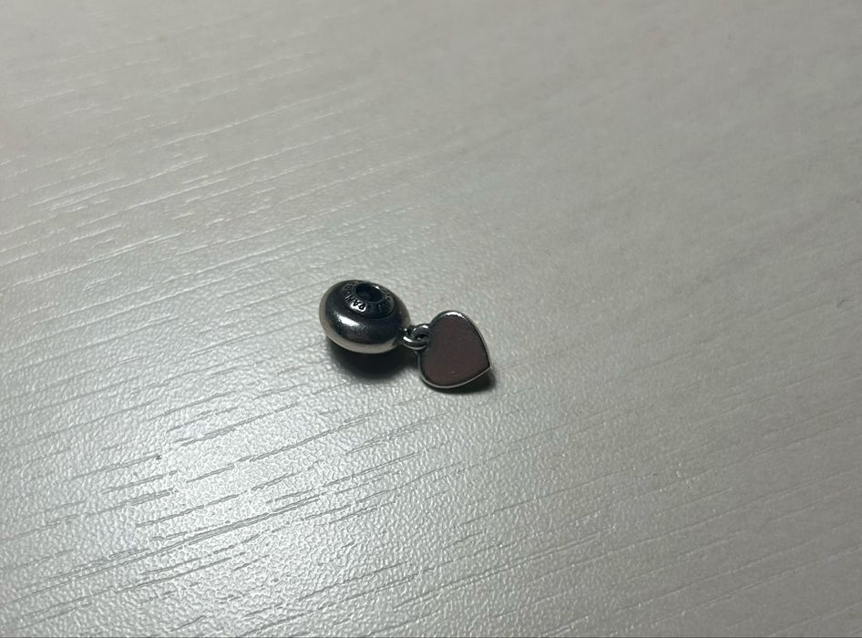 Charms pandora esence z sercem