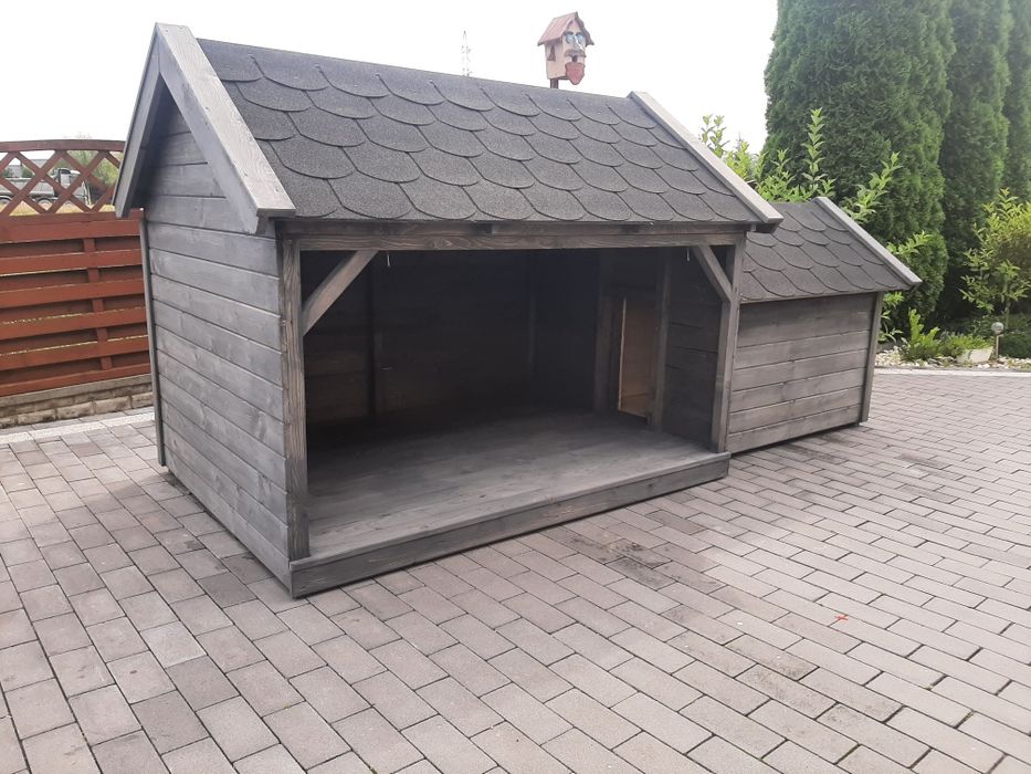 Buda dla psa z zadaszeniem