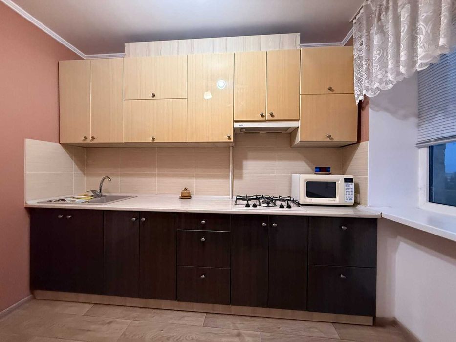 Продаю 2-кімнатну квартиру. Космонавтів. АТП