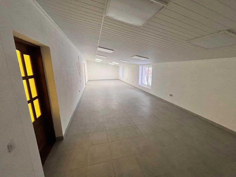 Оренда приміщення Ювілейний, вул. Небожинського (280 м.кв)