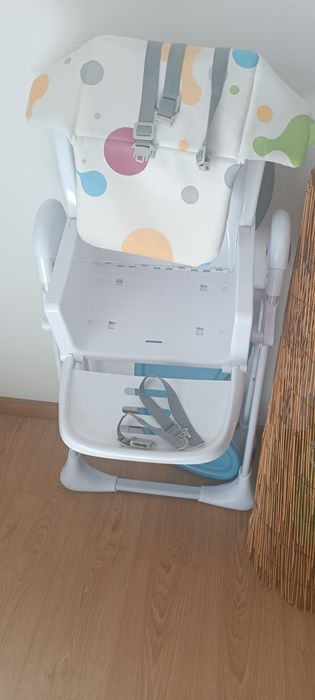 Cadeira de refeiçao