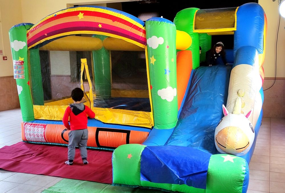 Insuflável em lona usados