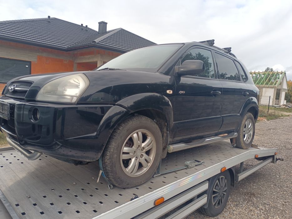 Sprzedam Hyundai Tucson 2.0 B+G na części