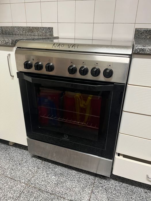 Fogão Indesit como novo