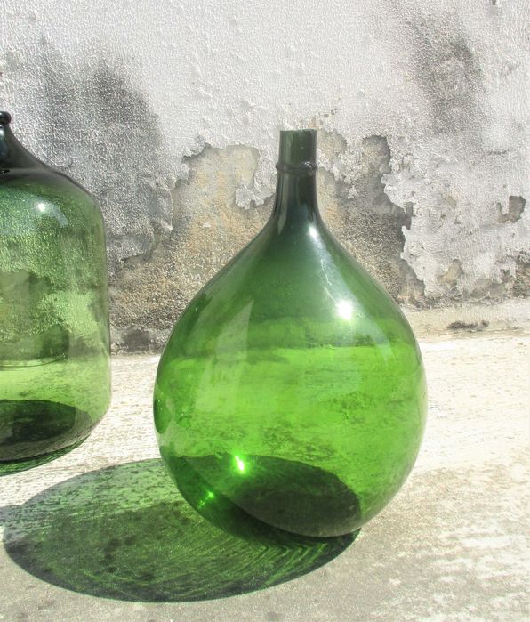 Garrafões antigos em vidro séc. XIX/XX