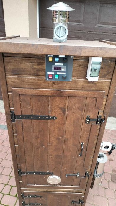Wędzarnia elektryczna drewniana z szafką