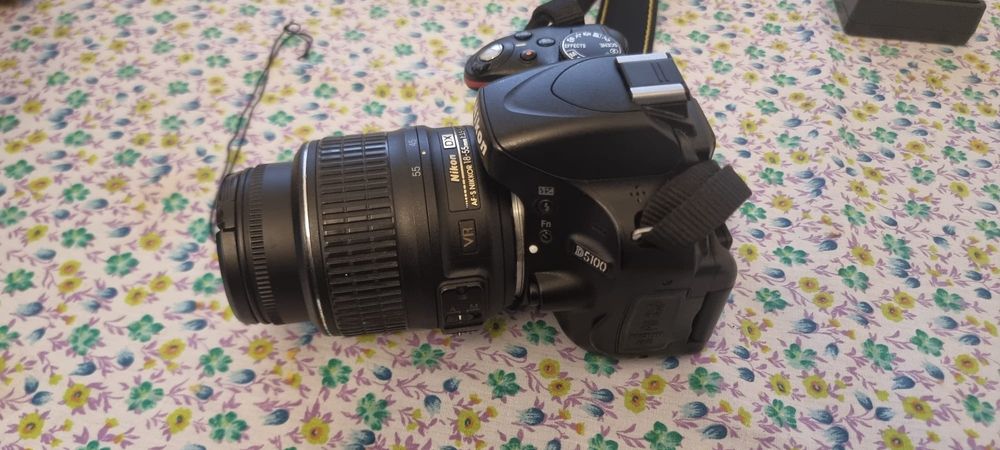 Vendo Nikon D5100