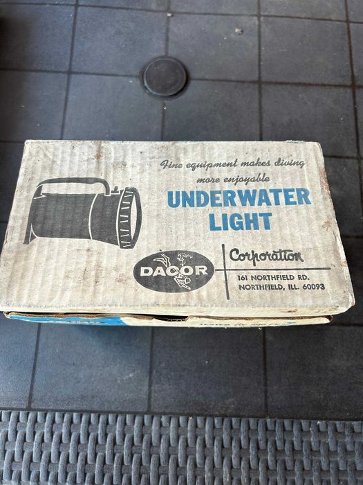 Lanterna Subaquatica da Dacor