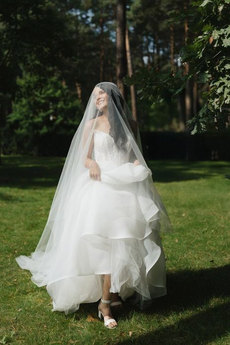 Elegancka suknia ślubna