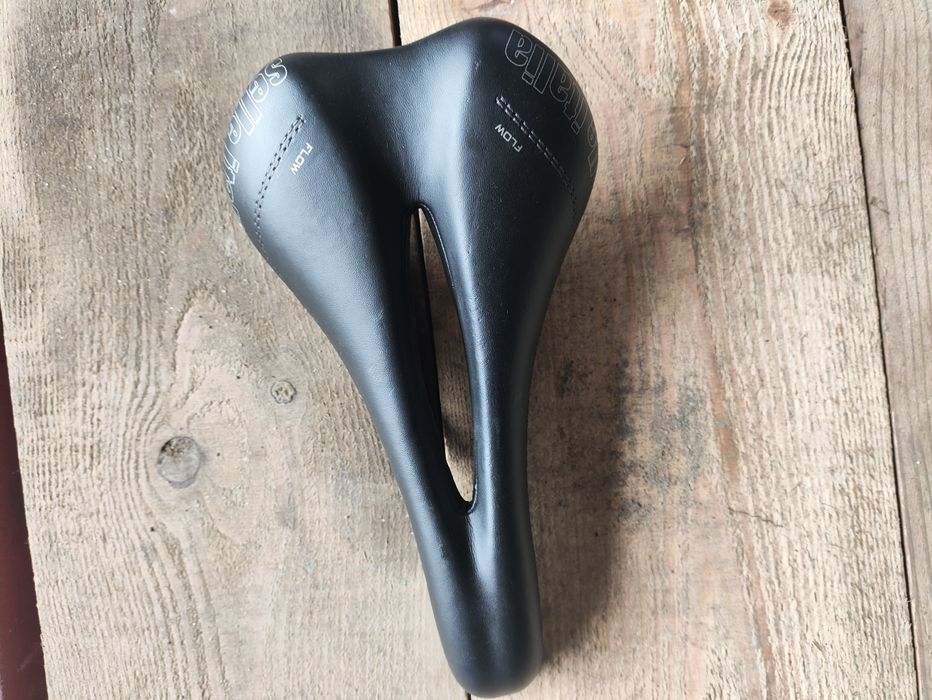 Продам  сідло!!!